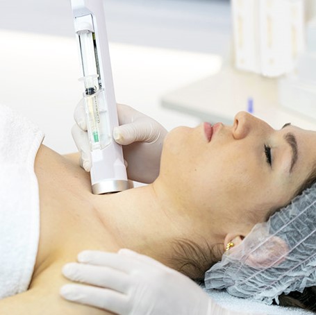 Lifting non chirurgico: la nuova frontiera dei trattamenti estetici